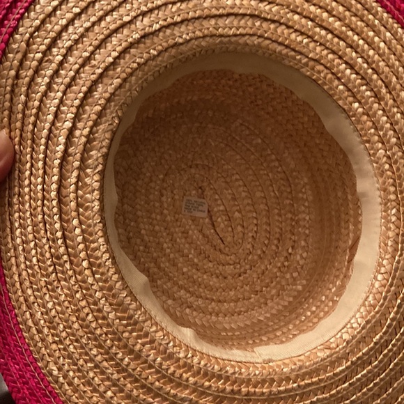 Straw Hat with Pink bow and trim - Picture 6 of 9